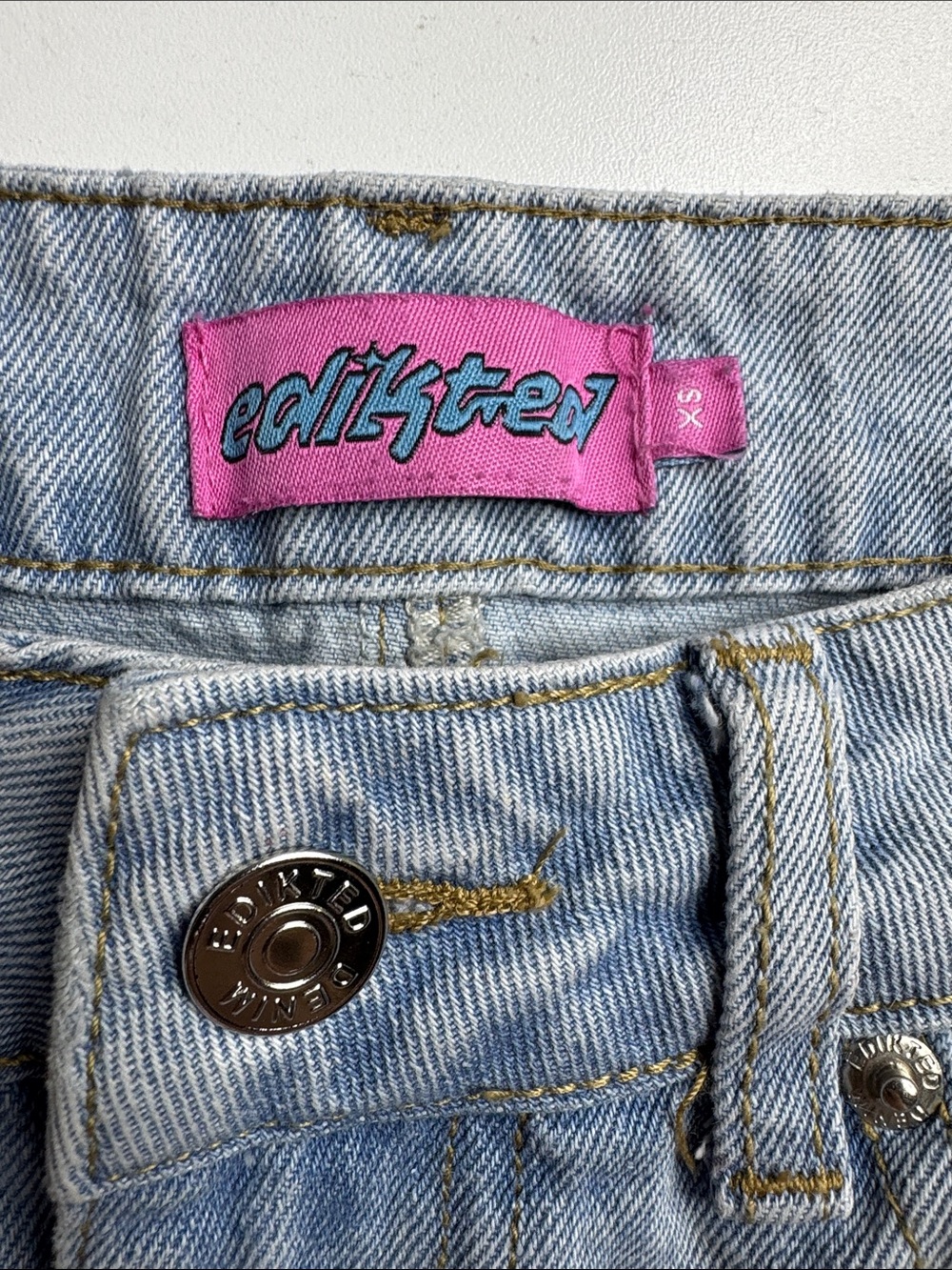 Edikted Light Wash Wide Leg Jeans | Y2K Baggy Denim | Size XS - Picture 4 of 11